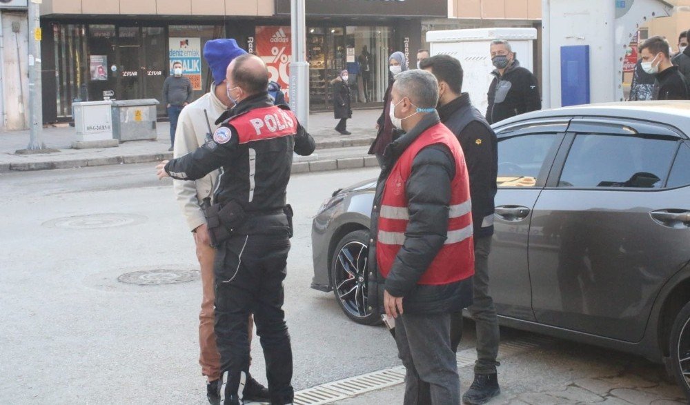 Alkollü Şahıs Polisleri Çileden Çıkardı
