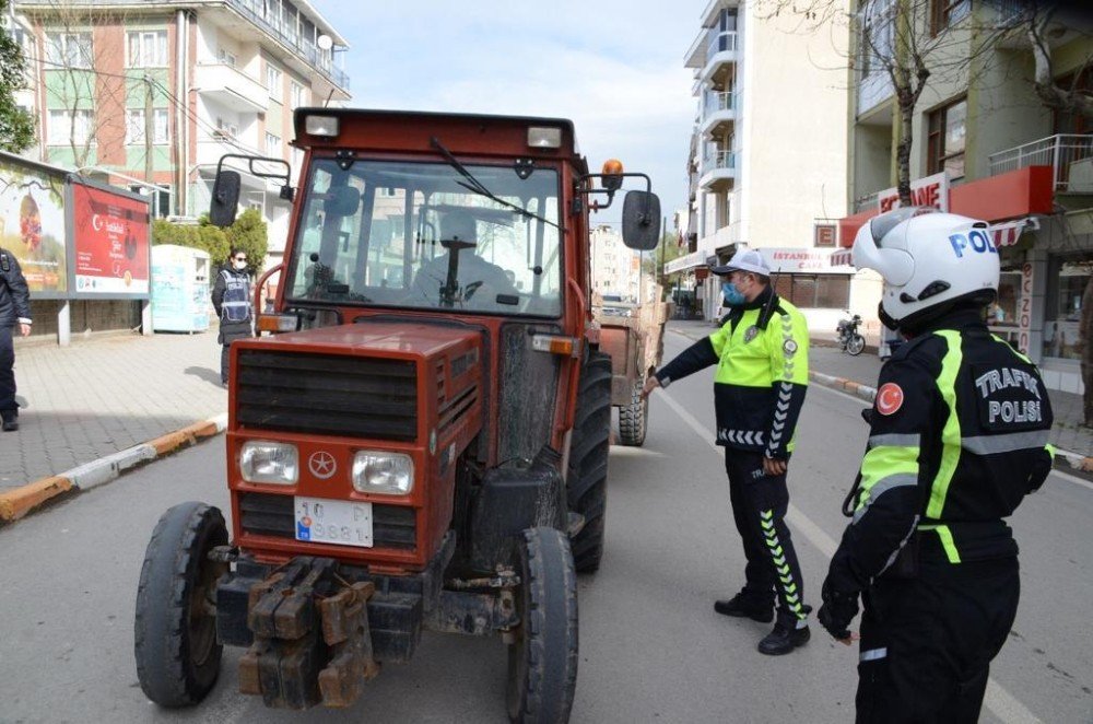 3 Bin 549 Araç, Motosiklet Ve Traktör Trafikten Men Edildi