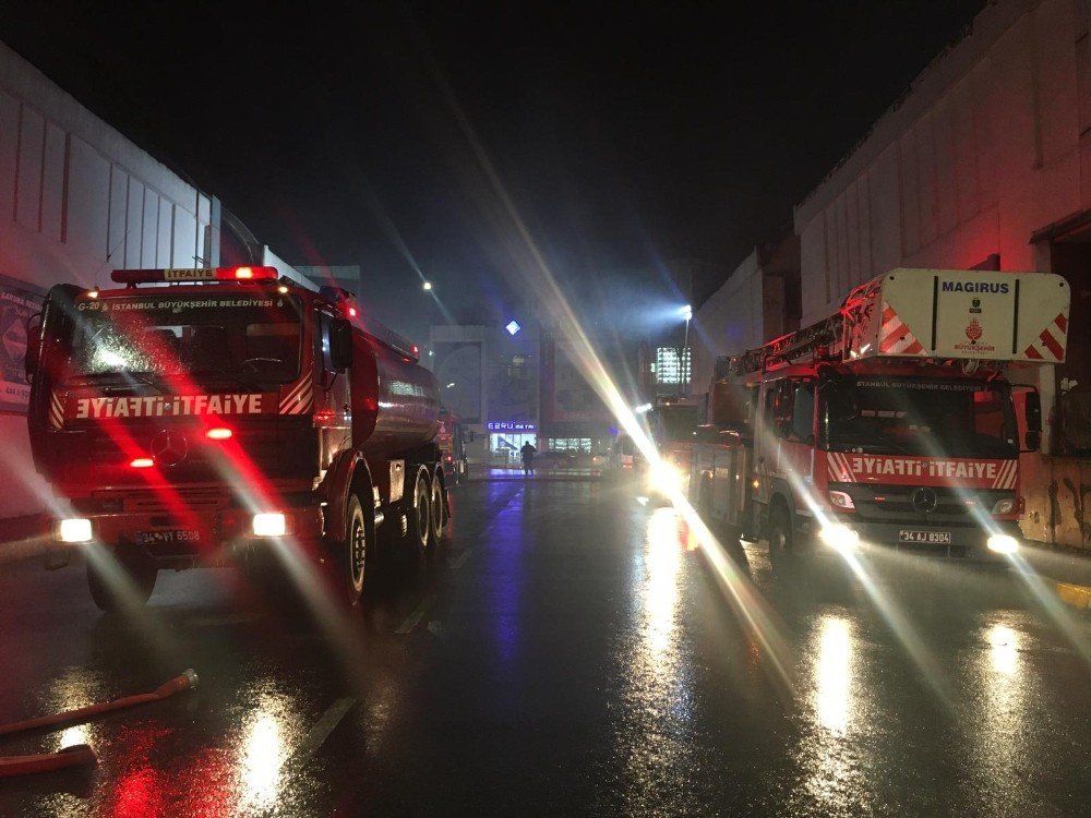 İ̇stoç’ta İş Yeri Yangını
