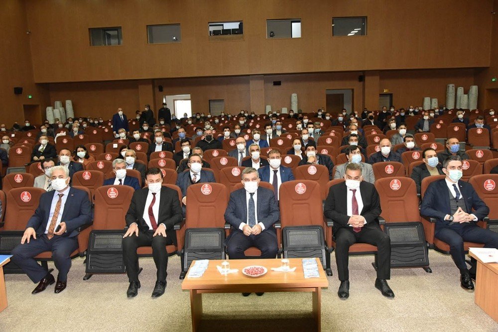 Vali Işık’tan Muhtarlara Teşekkür Belgesi