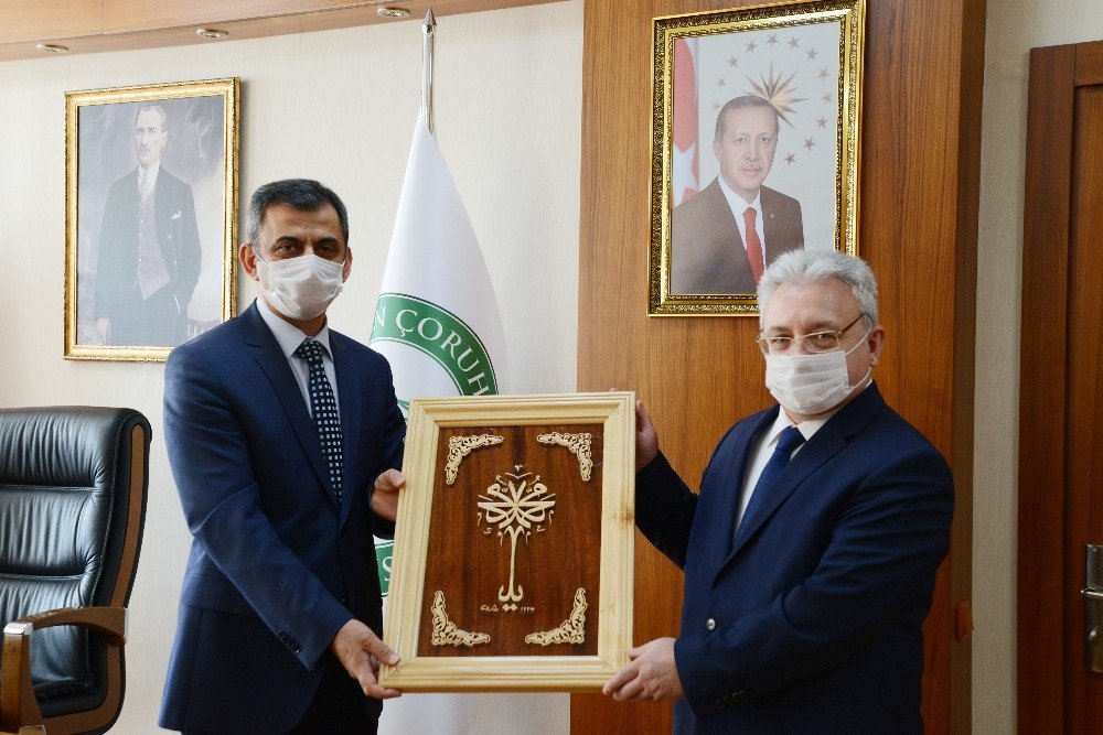 Artvin Çoruh Üniversitesinde Devir Teslim Töreni