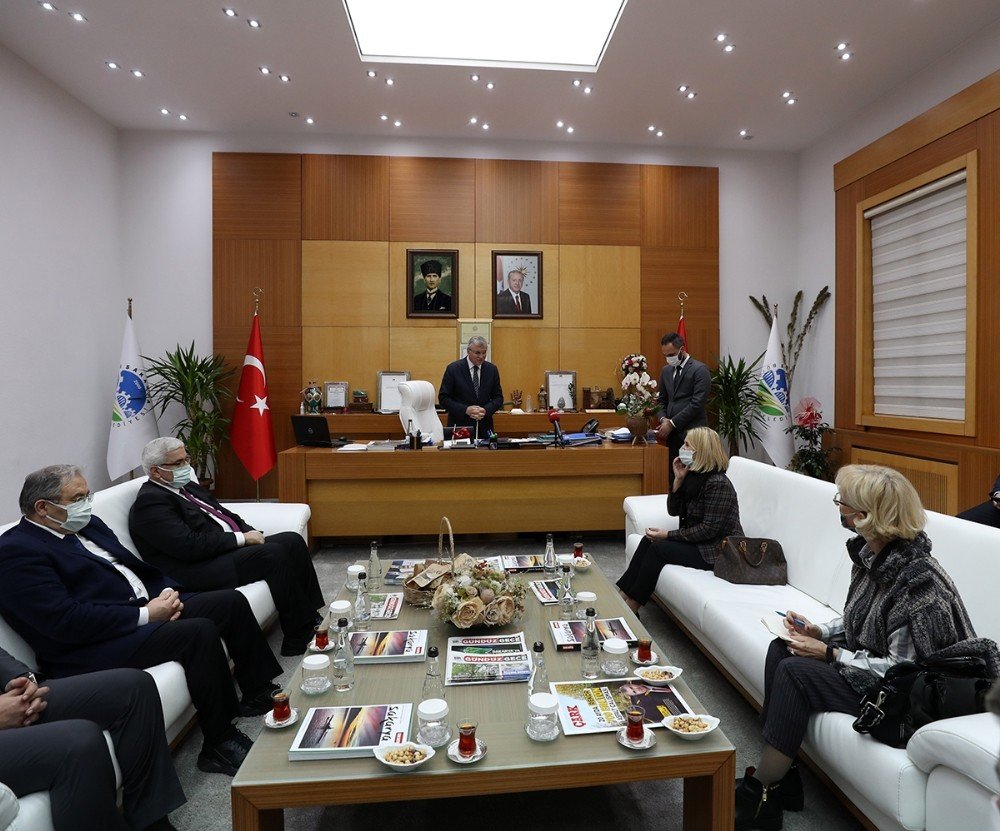 Başkan Yüce, Hırvatistan İ̇stanbul Başkonsolosuyla Bir Araya Geldi