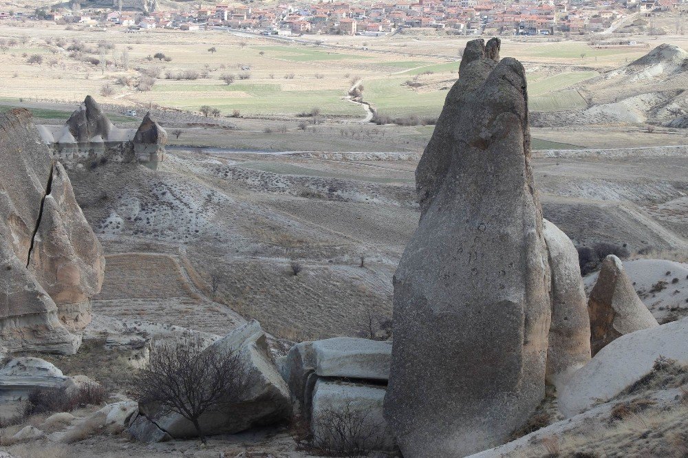 Kapadokya’da Peribacaları Yıkılıyor