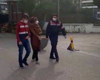 İ̇zmir’de Terör Örgütü Propagandası Operasyonu: 6 Gözaltı