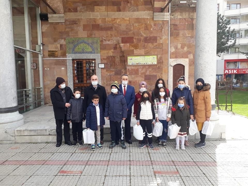 Öğrenciler Ödüllendirildi