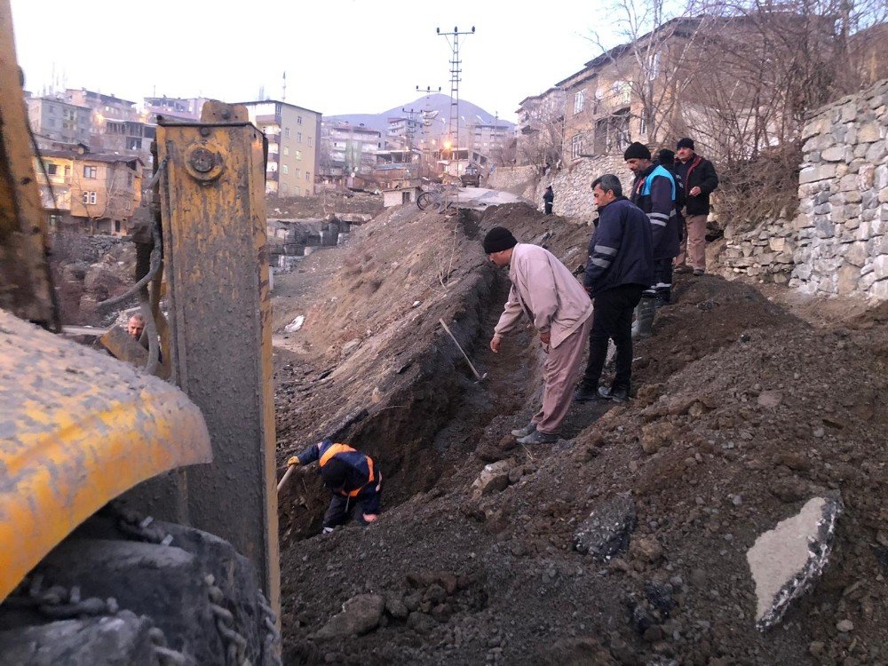 Hakkari’de 22 Hanenin Su Sorunu Çözüldü