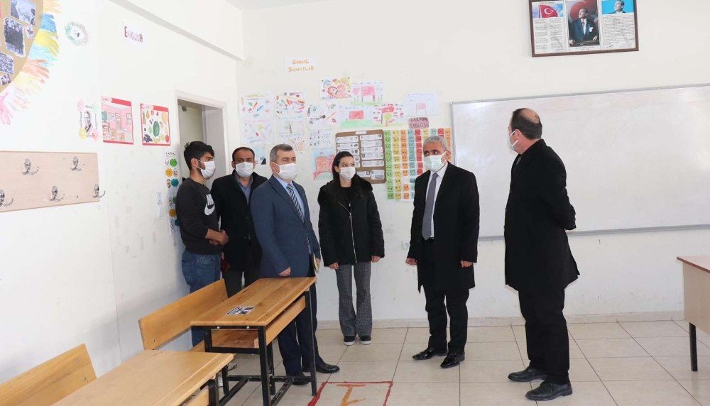 Hakkari’deki Okullar Eğitim Öğretime Hazır