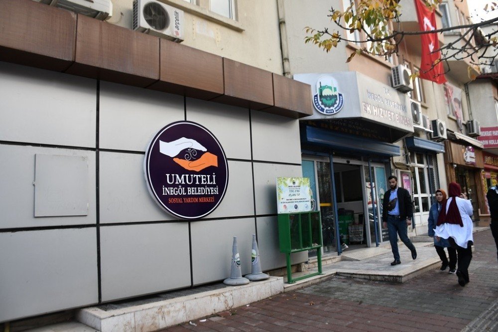 İ̇negöl Belediyesinden Öğrencilere Can Suyu