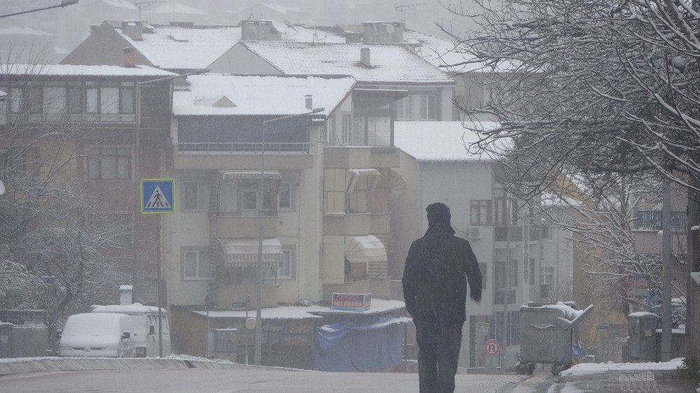 Kocaeli’de Kar Yağışı Etkili Oluyor