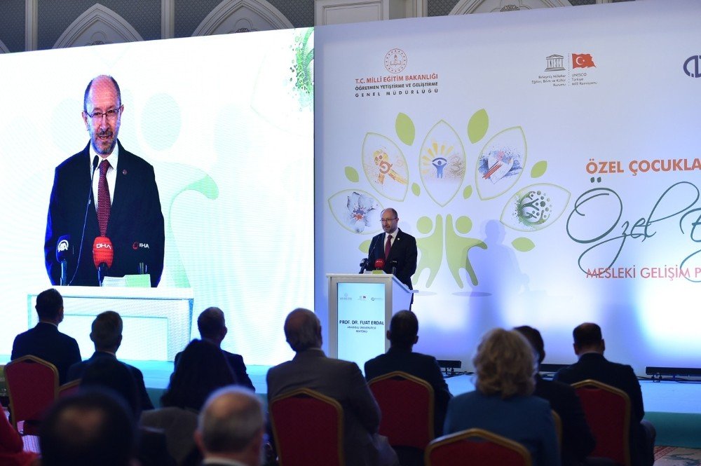 Milli Eğitim Bakanlığı Ve Anadolu Üniversitesi’nden Özel Çocuklar Ve Öğretmenleri İçin Kapsamlı Çalışma