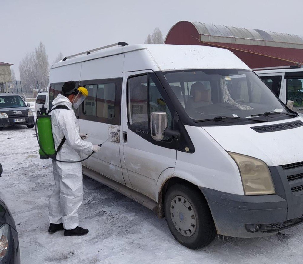 Yüz Yüze Eğitim Öncesi Servisler Dezenfekte Edildi