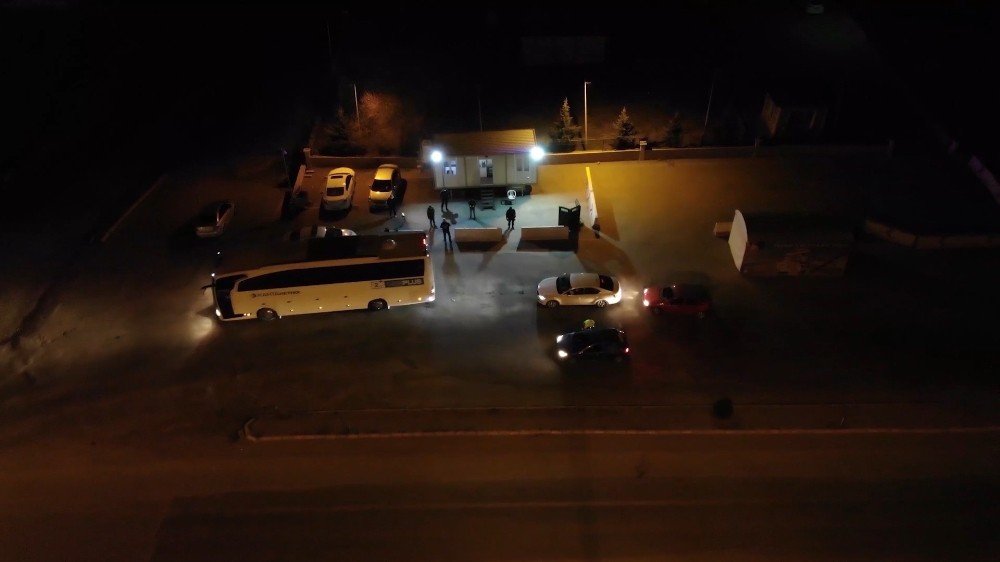 43 İlin Geçiş Noktasında Korona Virüs Denetimi: Öğretmenler Kısıtlamadan Muaf Tutuldu