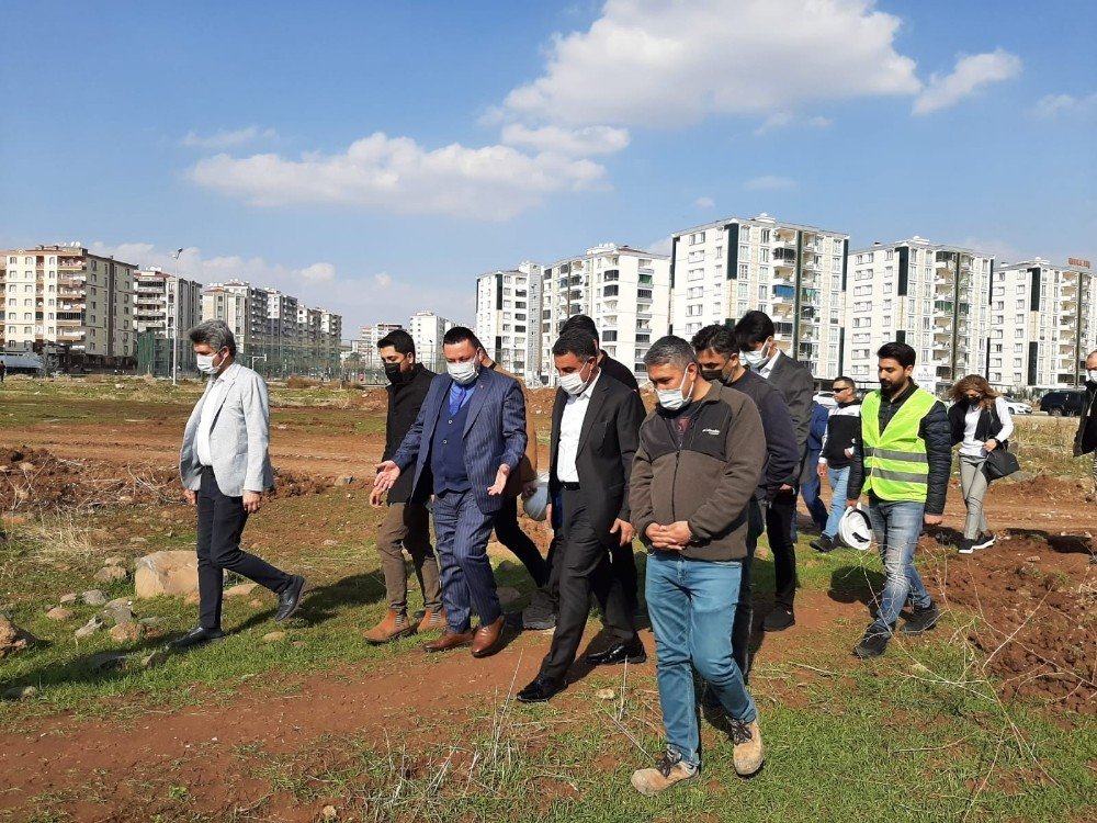 Diyarbakır’ın Yeni Oksijen Deposu Bağlar Millet Bahçesinin Yapımına Başlandı