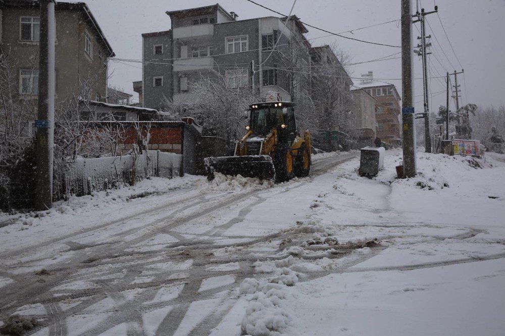 Bartın’da Kar Yağışı Etkili Oluyor