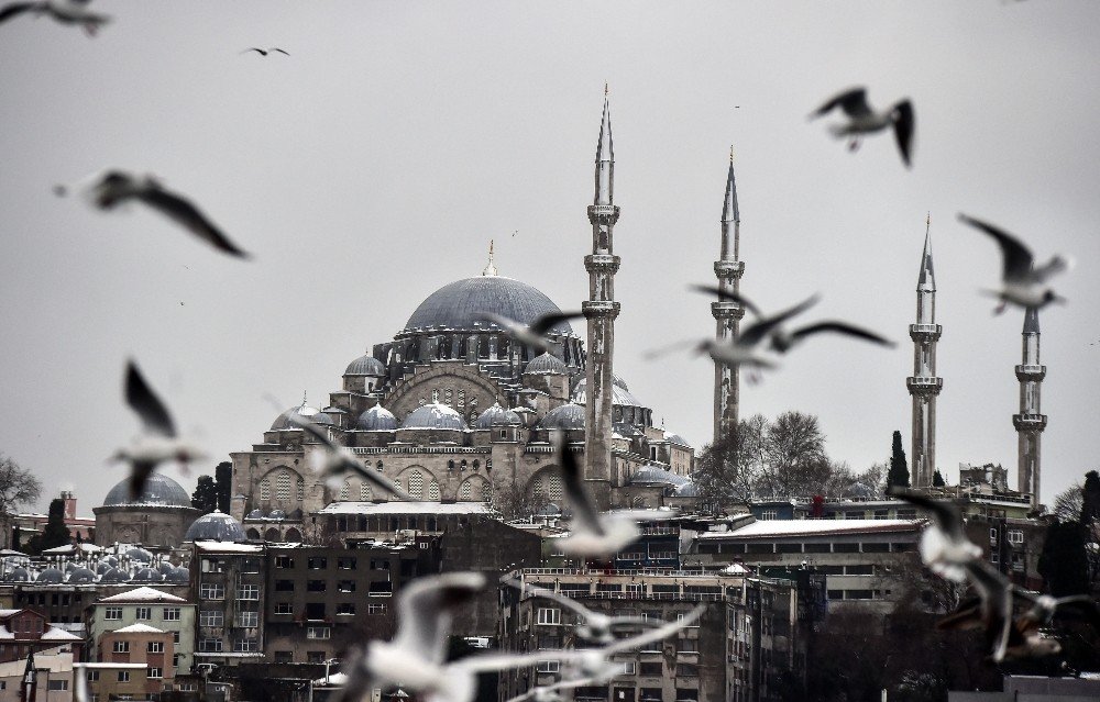 İ̇stanbul Beyaza Büründü, Kartpostallık Manzaralar Oluştu