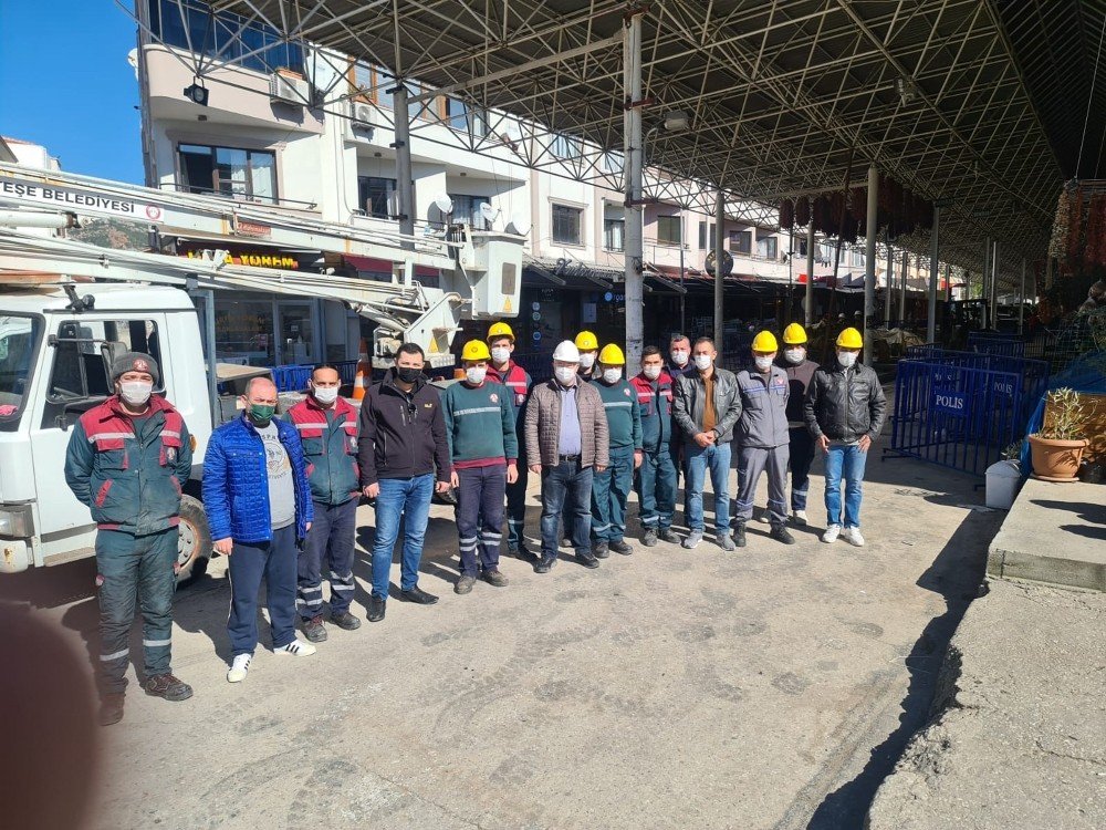 Pazaryeri Uzay Çatı Direkleri Yenilendi