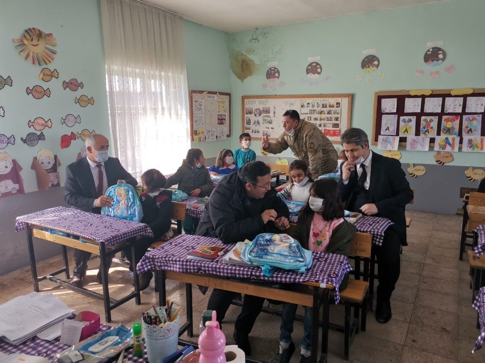 Çaldıran’da 7 Bin 224 Öğrenci Ders Başı Yaptı