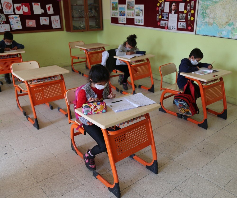 Tunceli’de Bin 651 Öğrenci Ders Başı Yaptı