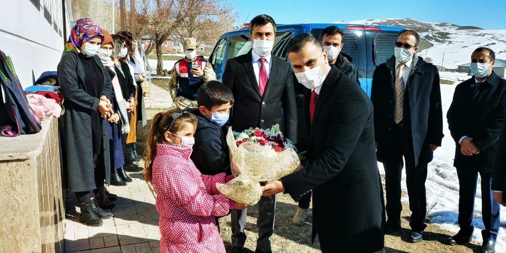 Tuşba’da Yüz Yüze Eğitim Başladı