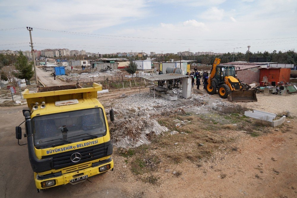 Diyarbakır’da Kaçak Yapılara Geçit Yok