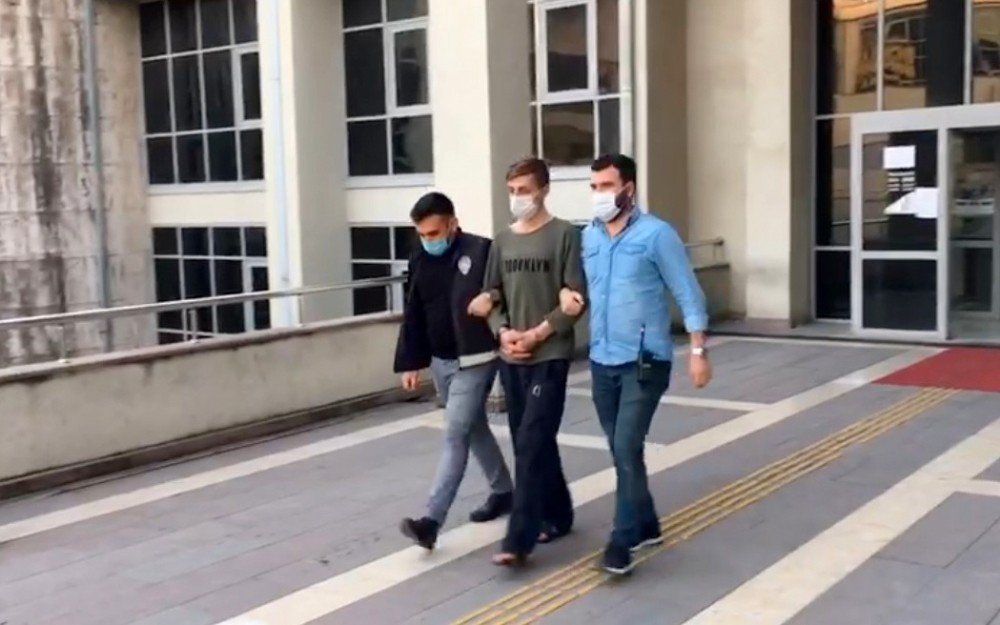 "dur" İhtarına Uymayıp Kaçan Azılı Hırsız Yakalandı