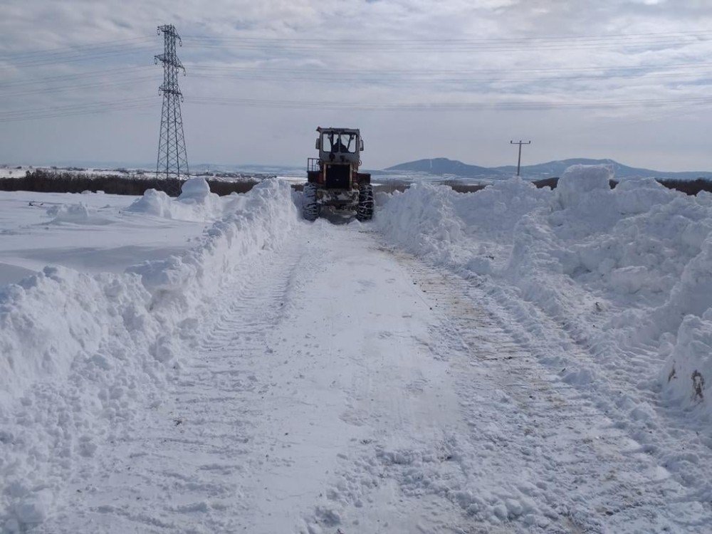 156 Köy Yolu Ulaşıma Kapanmıştı, Hepsi Ulaşıma Açıldı