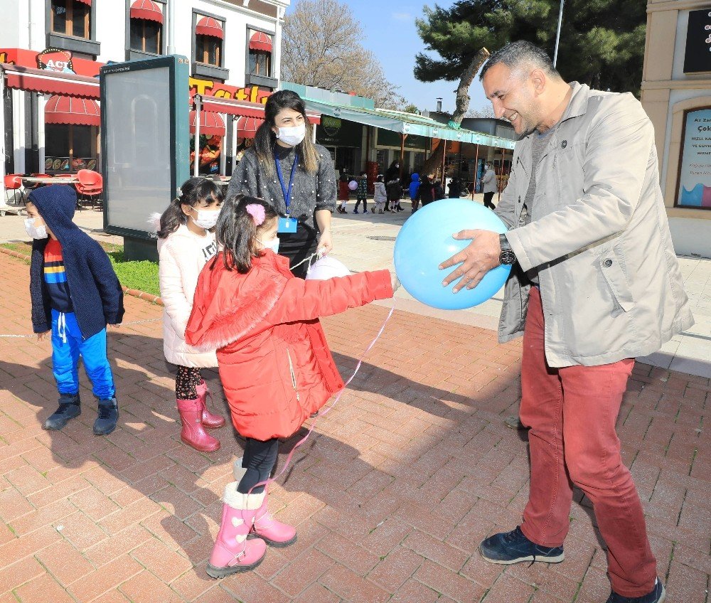 Kreş Ve Anaokulu Öğrencilerinden Anlamlı Etkinlik