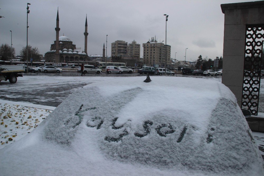 Kayseri Beyaza Büründü