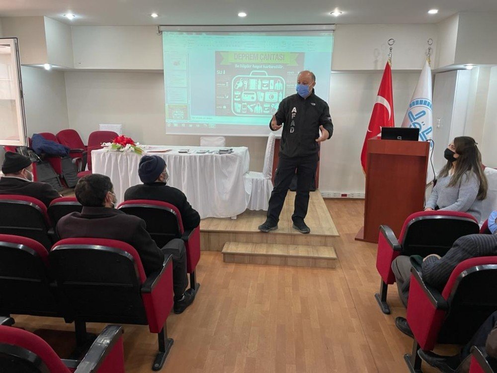 Kars’ta Afad Eğitimleri Sürüyor