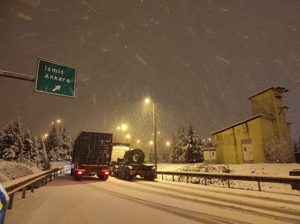 Kocaeli’de Yoğun Kar Yağışı