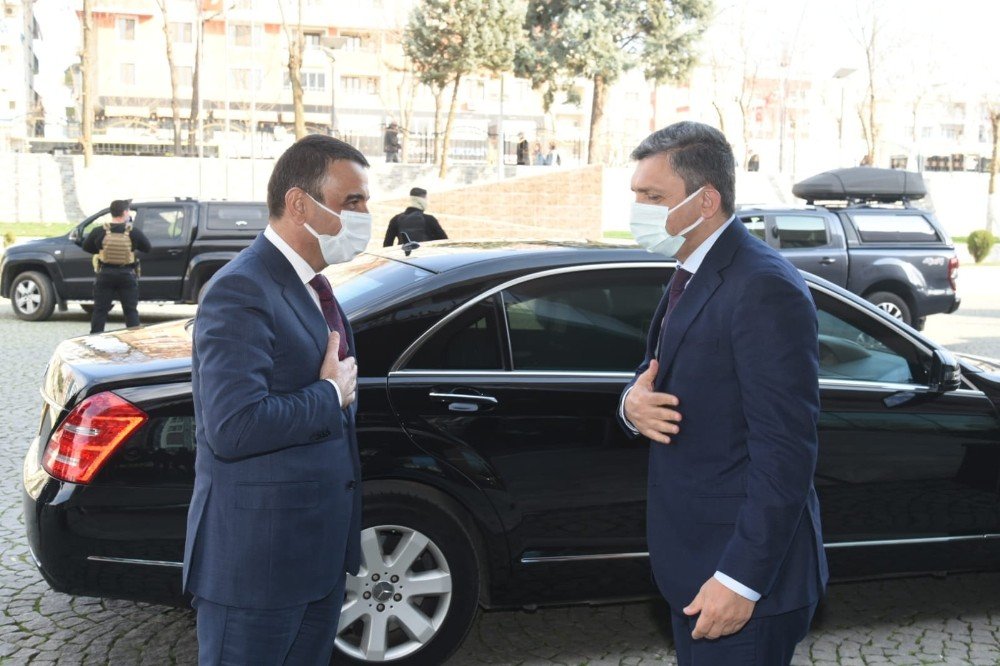 Siirt Valisi Hacıbektaşoğlu, Batman Valisi Şahin’e Nezaket Ziyaretinde Bulundu