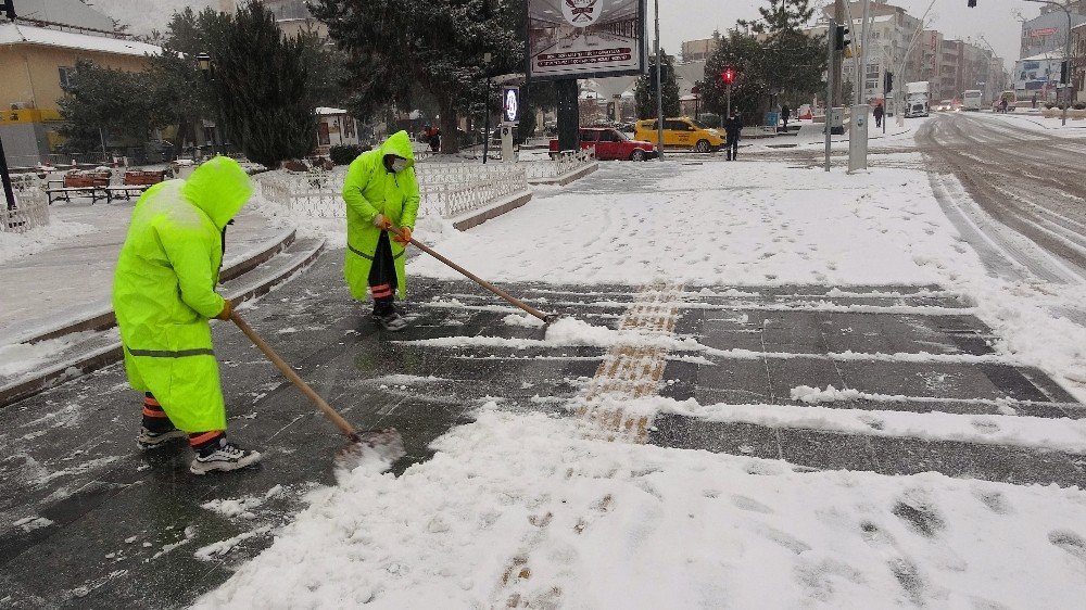 Tokat’ta Eğitime Kar Engeli