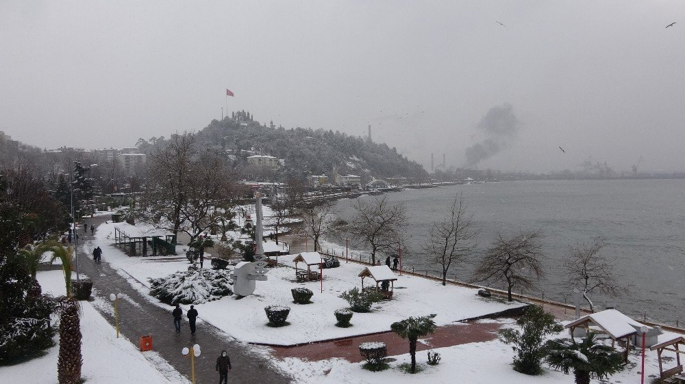 Ereğli Beyaz Gelinliğini Giydi