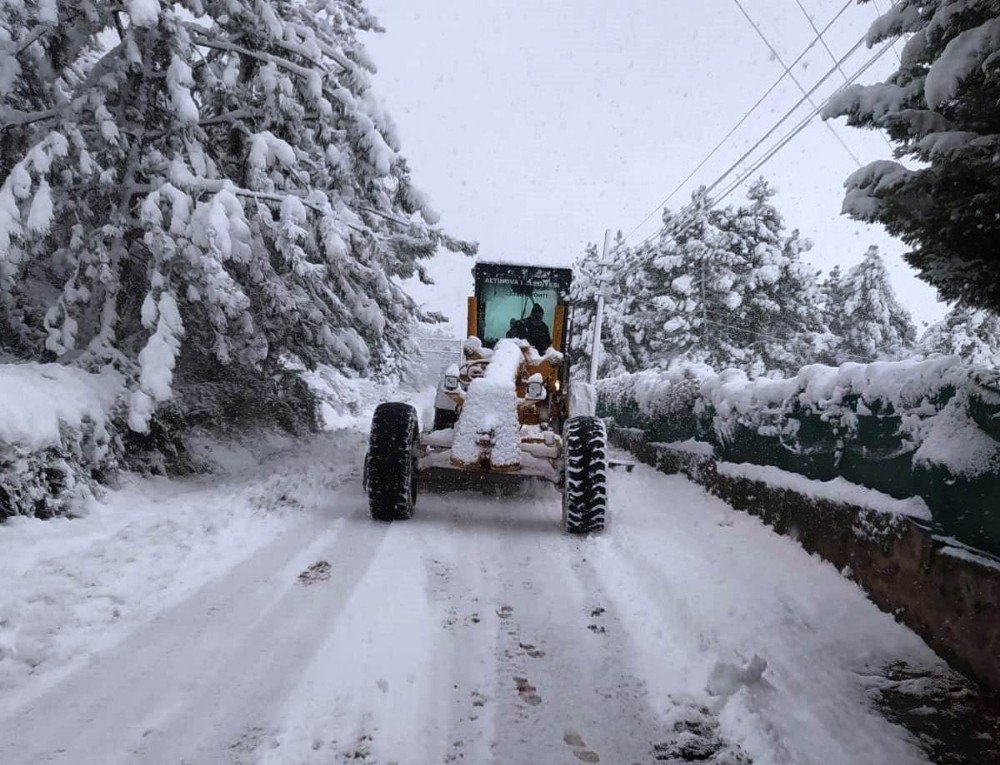 Yollar Açık, Ekipler Teyakkuzda