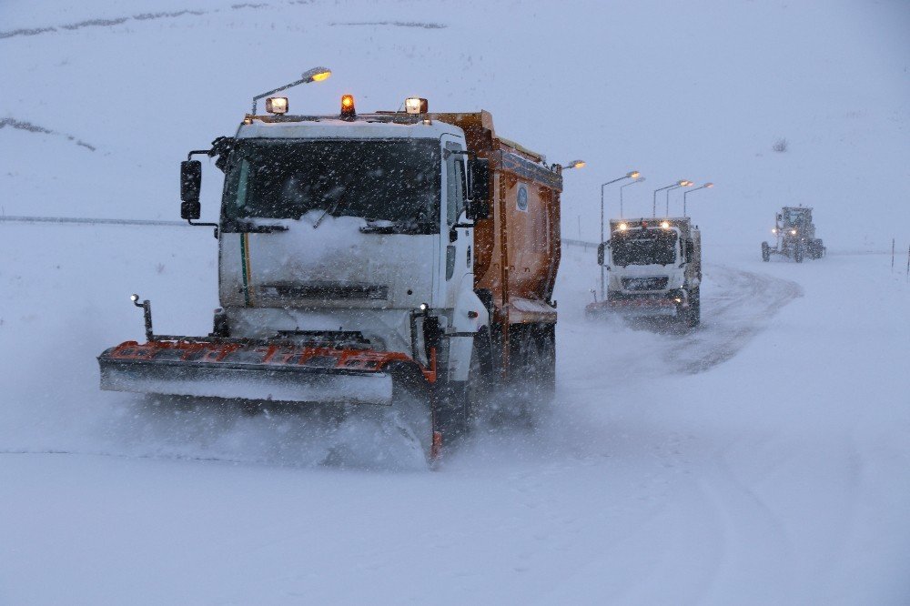 Erzincan’da Kar Tatili