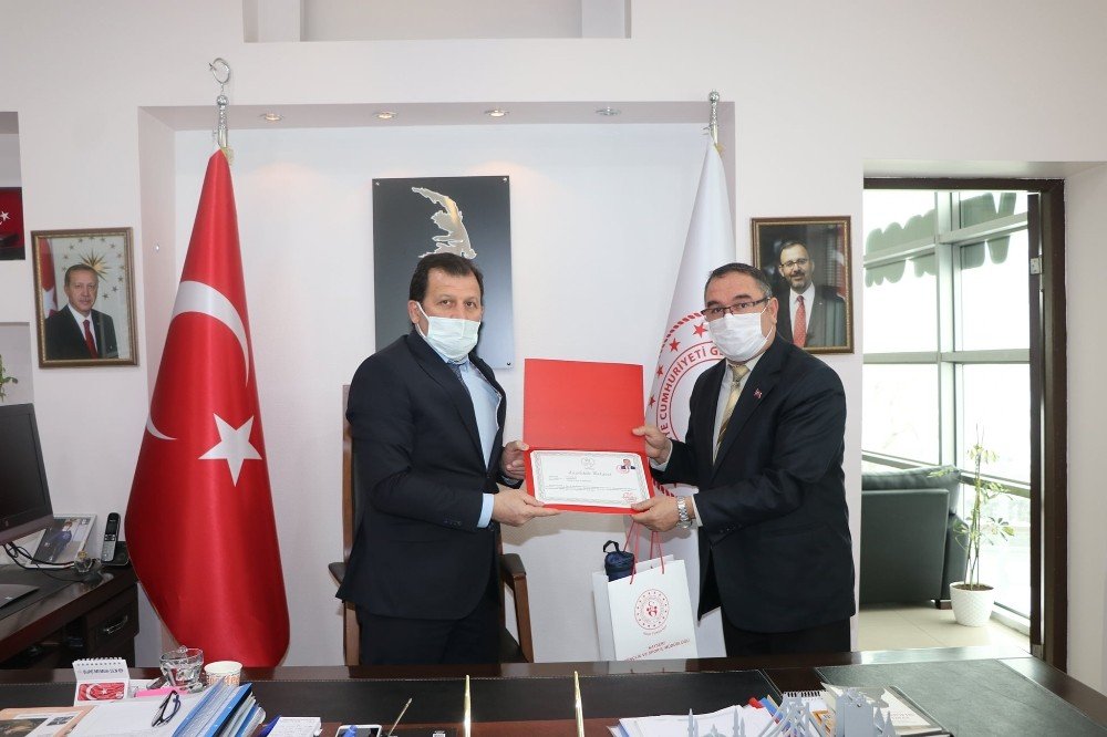 Yeni Yurt Müdürleri Görevi Teslim Aldı