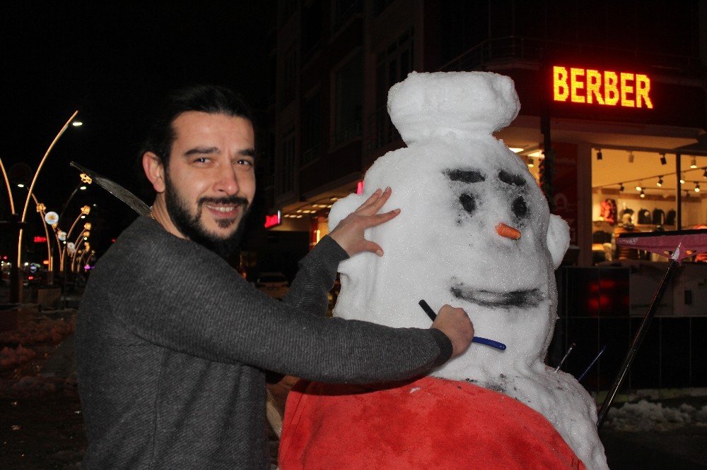 Kardan Adama Damat Tıraşı