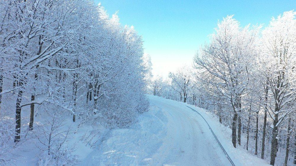 Kartepe’de Kar Kalınlığı Bir Metreye Ulaştı