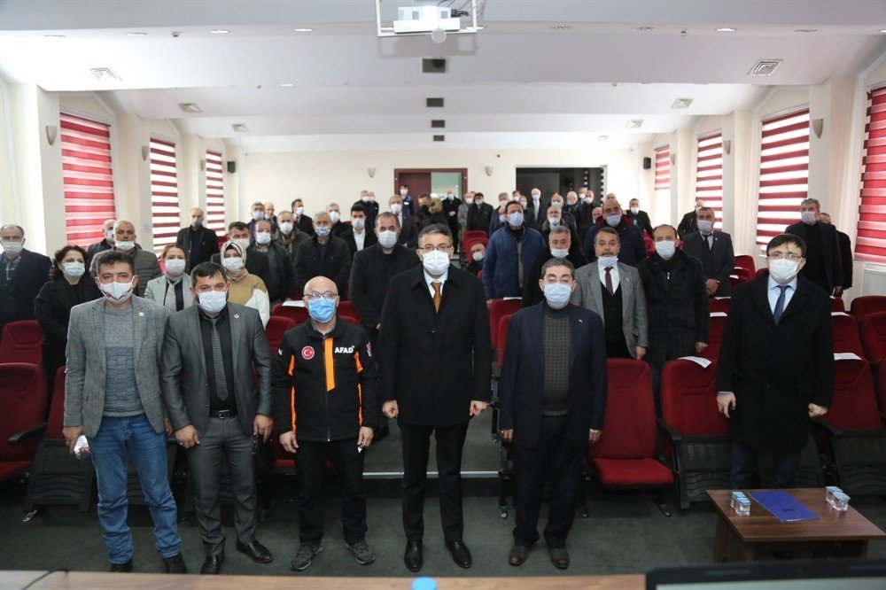 Vali Çelik: "yapmamız Gerekenleri Alışkanlık Haline Getirmeliyiz"