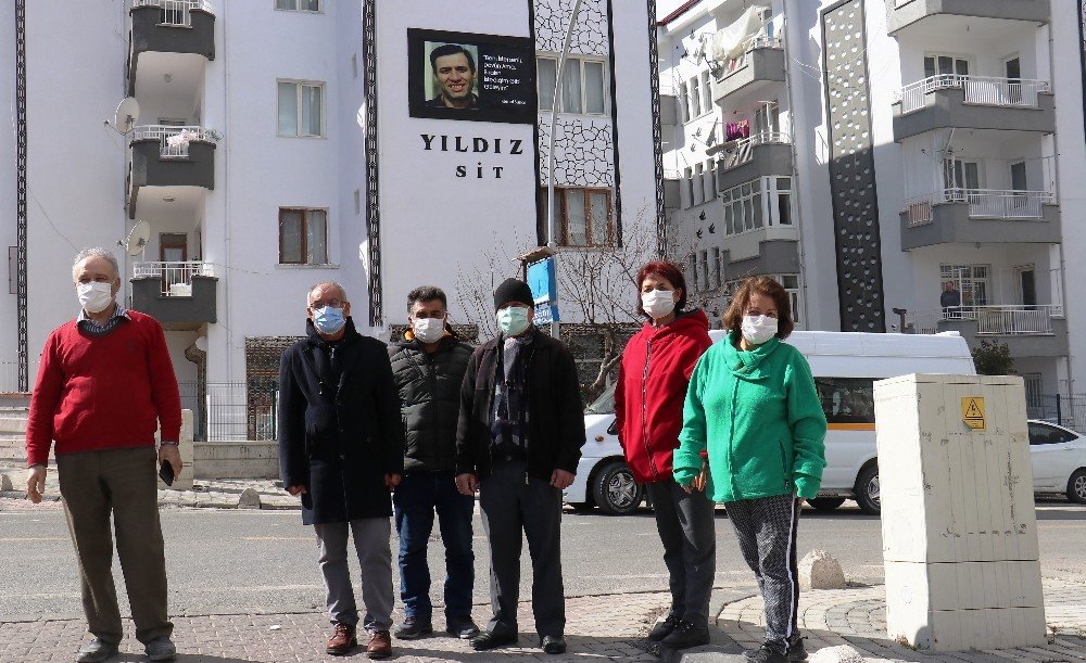 Malatyalılar Kemal Sunal İle Gülmeyi Unutmuyor