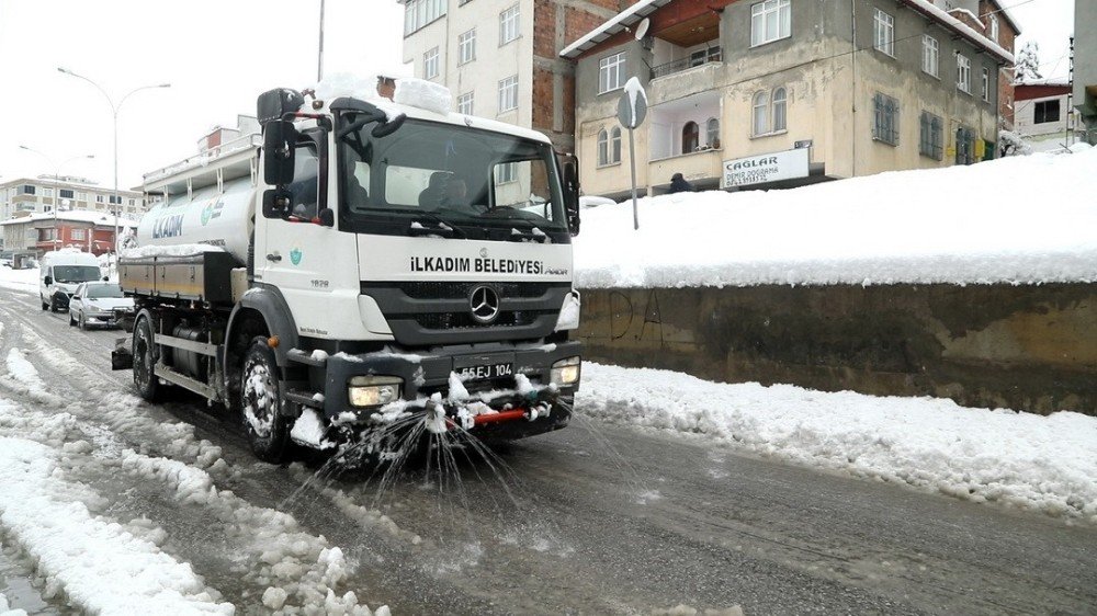 İ̇lkadım’da Karla Mücadele