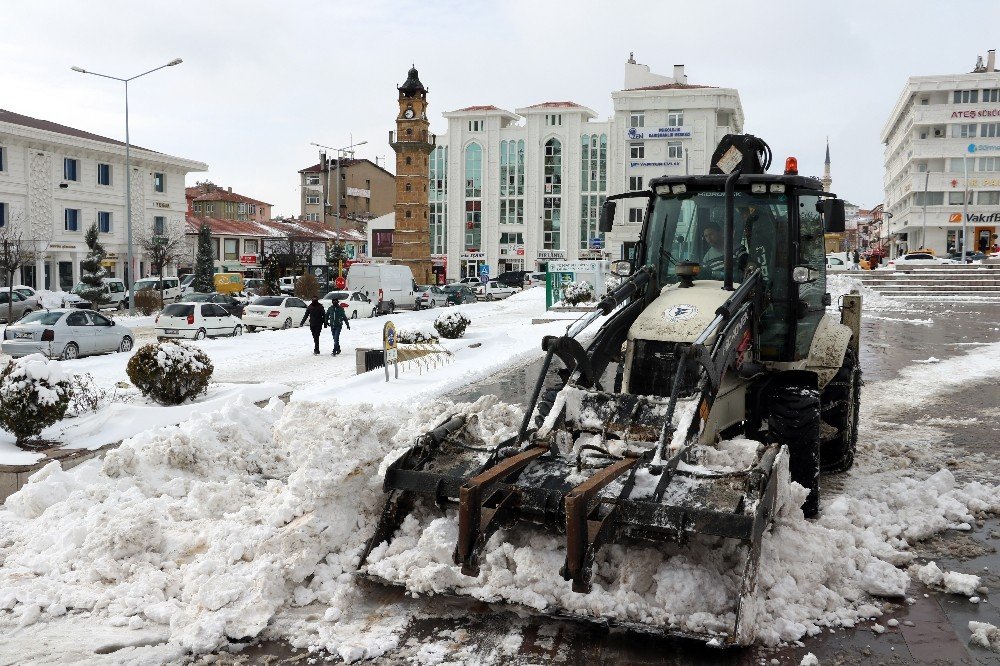Yozgat Belediyesi Karla Mücadele Çalışmalarına Başladı