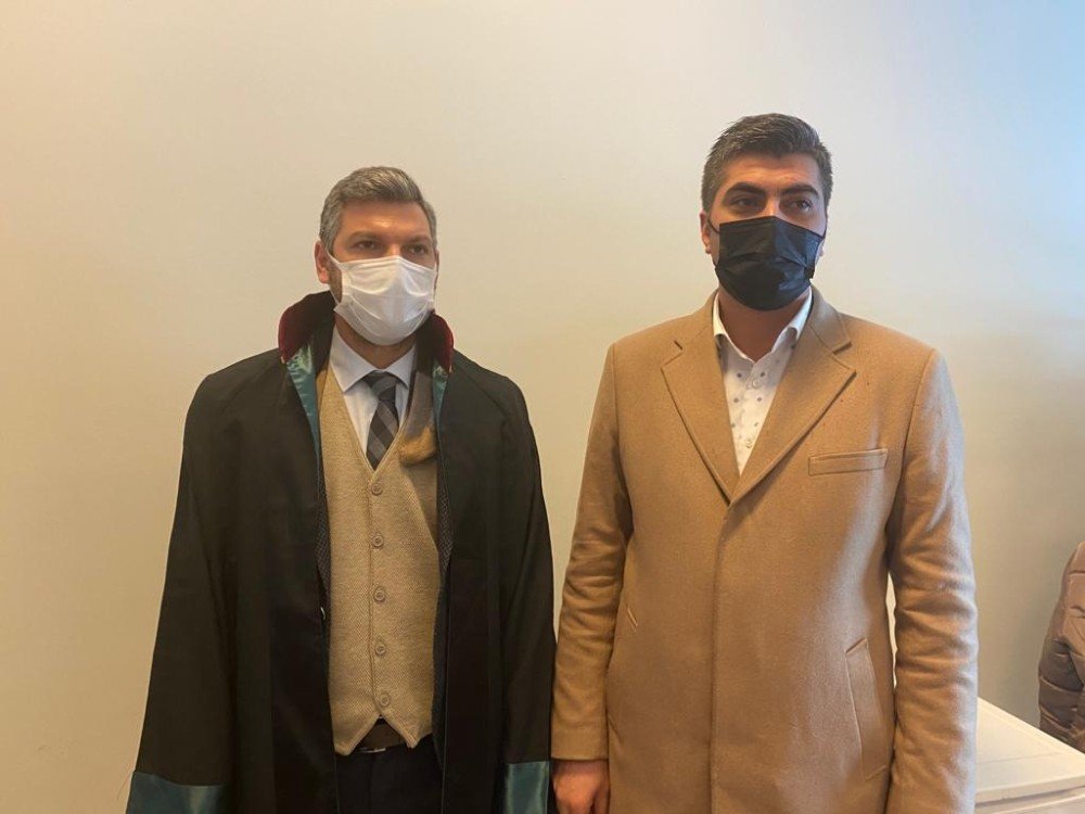 Avukat Ve Haciz Memurunu Yakmaya Çalıştığı İddiasıyla Yargılanan Sanıklara Ceza Yağdı