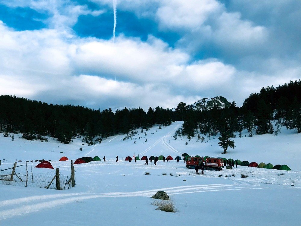 İ̇zcilerin Zorlu Kursu
