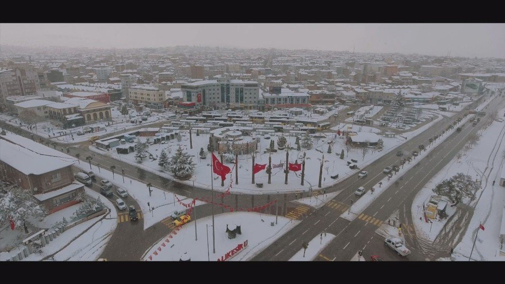 Balıkesir’de Karlar Erimeye Başladı