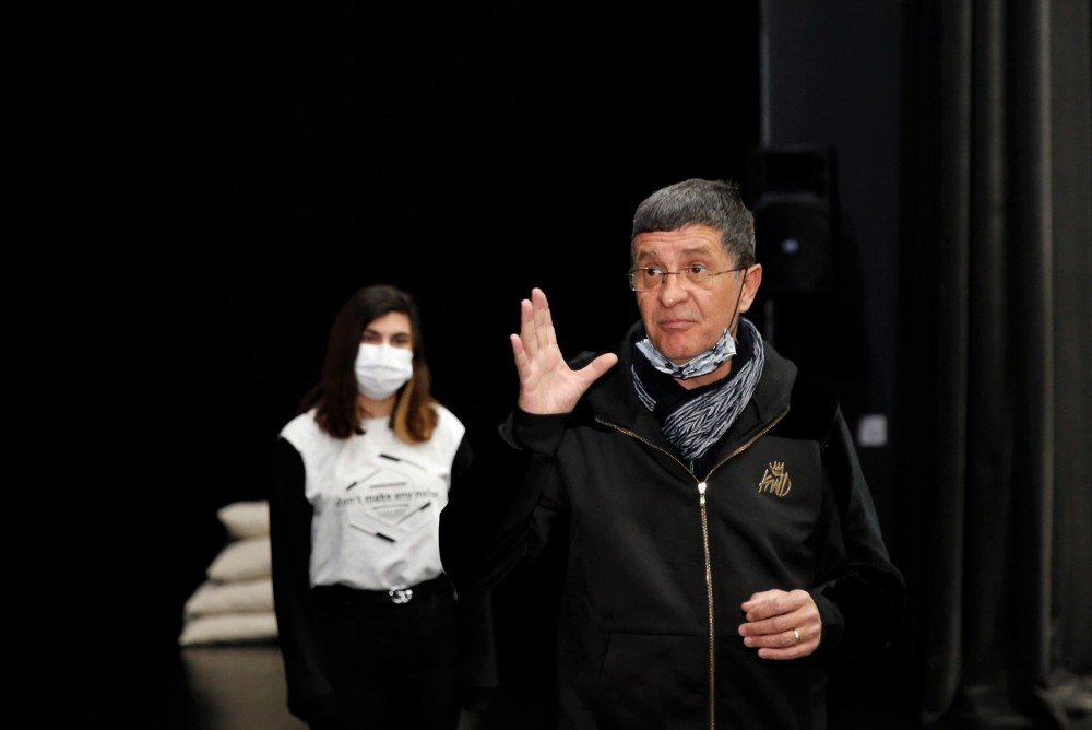 Başakşehirli Gençler Usta Tiyatrocuyla Yeniden Sahnede