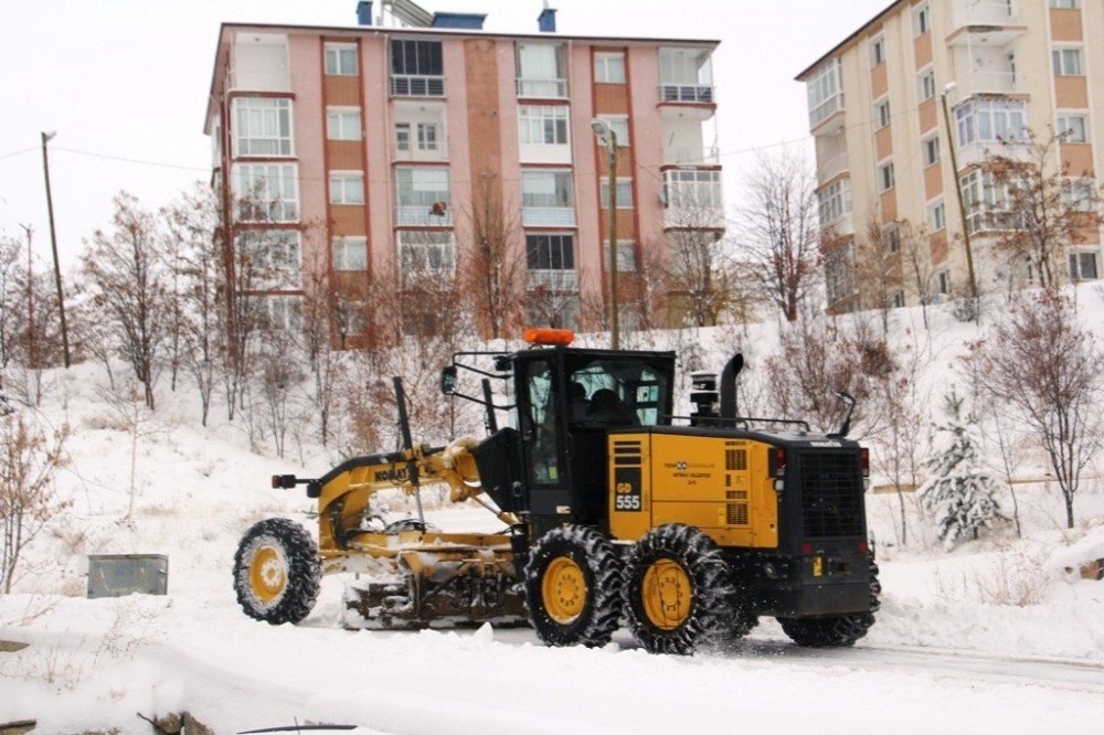 Bayburt’ta Kar Mesaisi