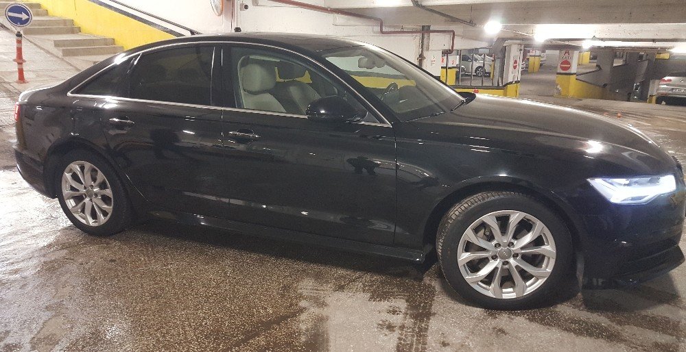 Başkan Taşdelen Makam Aracını Satışa Çıkardı