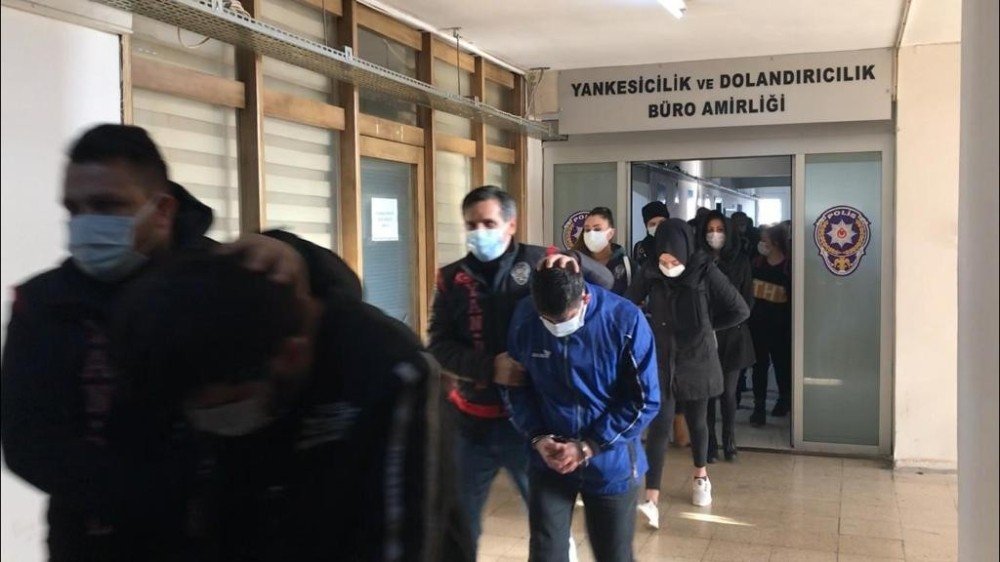 Şehit Ve Gazileri Kullanarak Dolandırıcılık Yaptıkları Belirlenen Şüphelilerden 7’si Tutuklandı