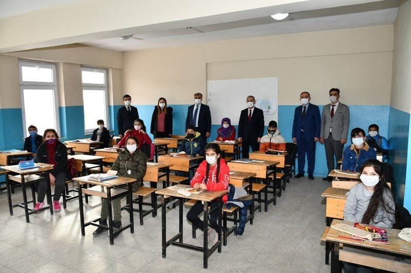 Karabük’te Köy Okulları İle Anaokullarında Yüz Yüze Eğitim Başladı